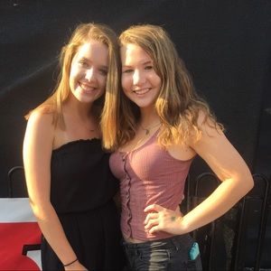 Meet your Posher, Makala